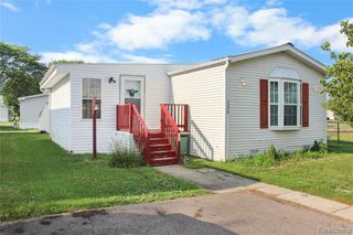325 Yorkshire, Newport, MI 48166