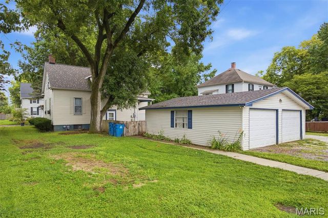 714 Cypress Street, Highland, IL 62249
