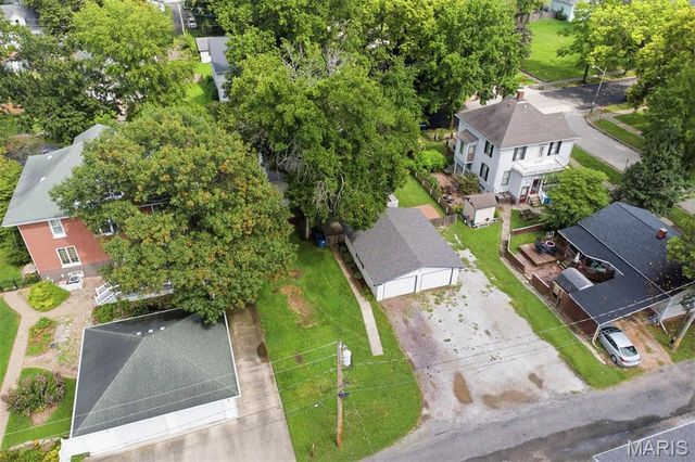 714 Cypress Street, Highland, IL 62249