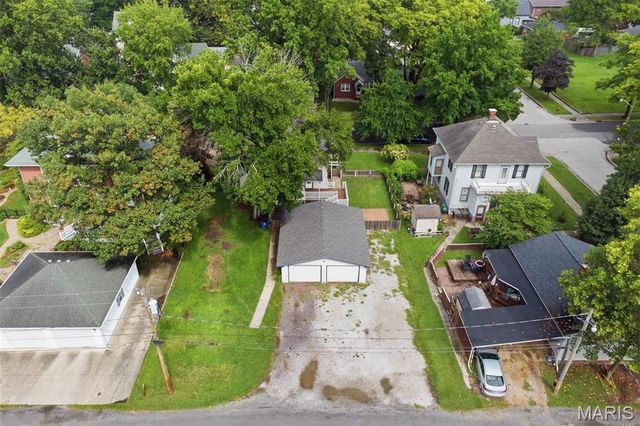 714 Cypress Street, Highland, IL 62249