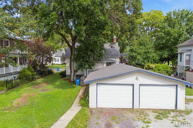 714 Cypress Street, Highland, IL 62249