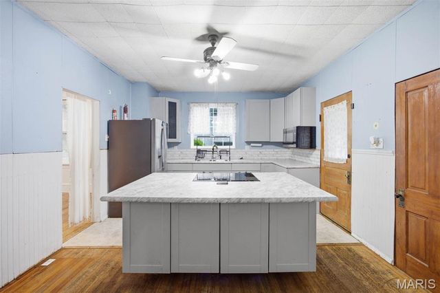 714 Cypress Street, Highland, IL 62249