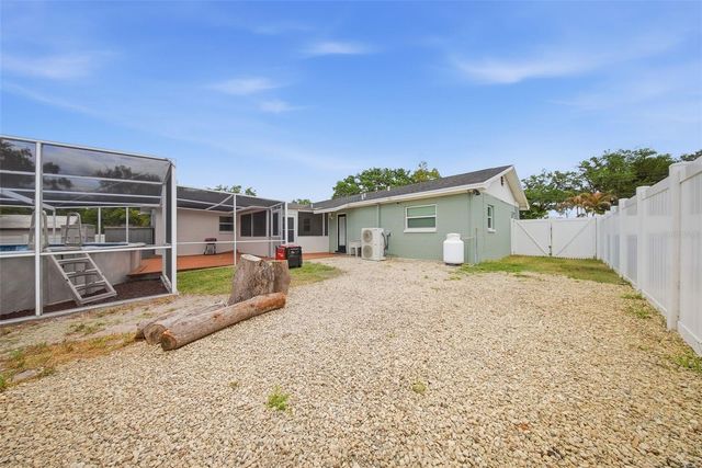 9403 OAK RIDGE AVENUE, Riverview, FL 33578