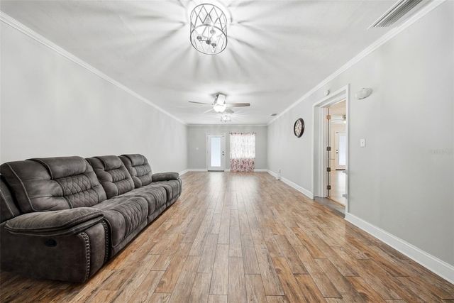 9403 OAK RIDGE AVENUE, Riverview, FL 33578