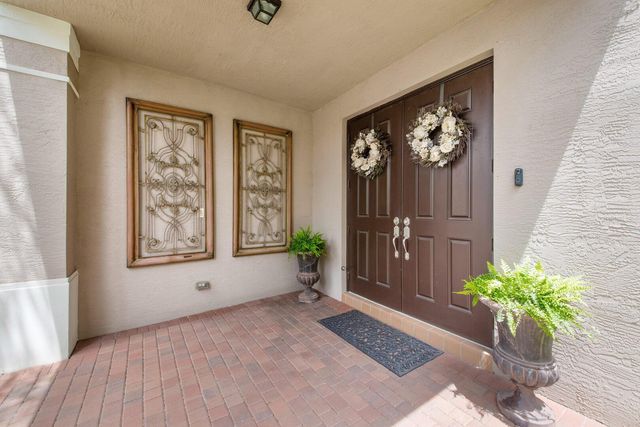 8472 Serena Creek Avenue, Boynton Beach, FL 33473