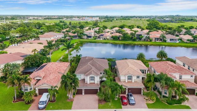 8472 Serena Creek Avenue, Boynton Beach, FL 33473