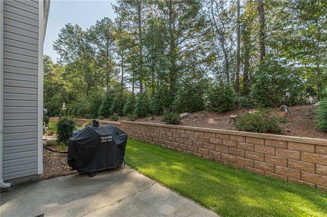 7010 Richland Court, Roswell, GA 30076
