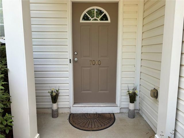 7010 Richland Court, Roswell, GA 30076