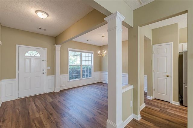 7010 Richland Court, Roswell, GA 30076