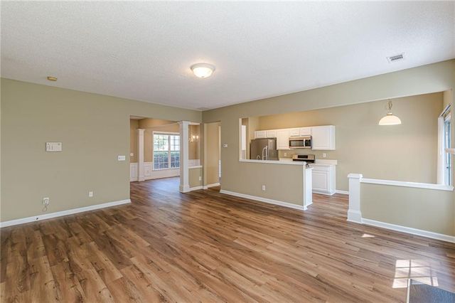 7010 Richland Court, Roswell, GA 30076
