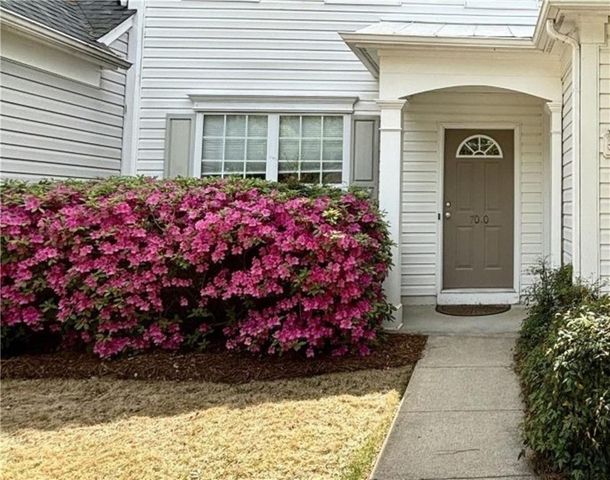 7010 Richland Court, Roswell, GA 30076