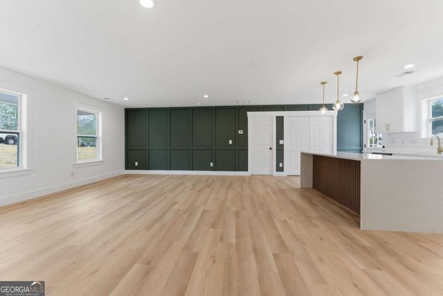 71 Old Teal Road, Hiram, GA 30141