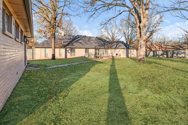 4410 Wood Creek Drive, Reno, TX 75462