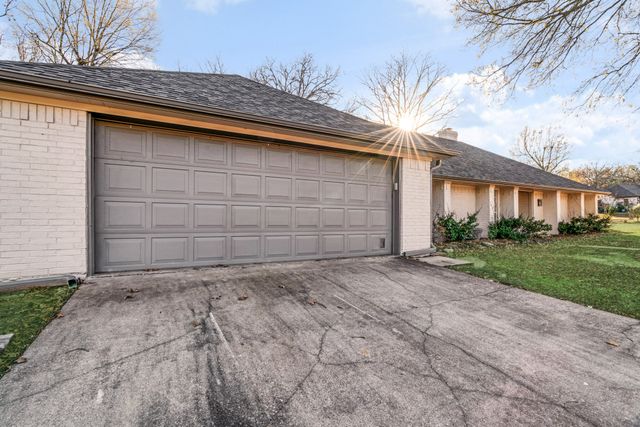 4410 Wood Creek Drive, Reno, TX 75462