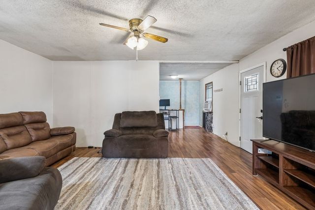 134 Martin Ln, La Vergne, TN 37086