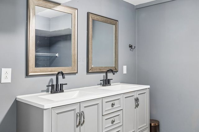 134 Martin Ln, La Vergne, TN 37086