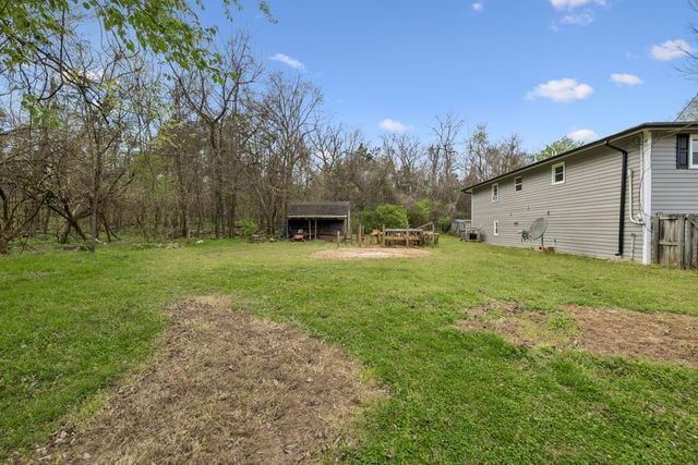 134 Martin Ln, La Vergne, TN 37086