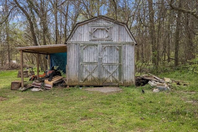 134 Martin Ln, La Vergne, TN 37086