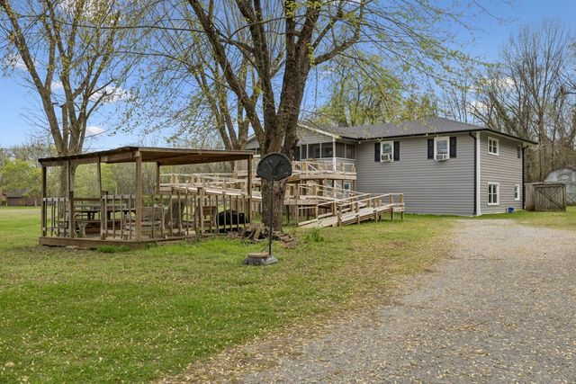 134 Martin Ln, La Vergne, TN 37086