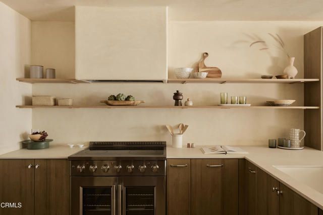 4781 Round Top Drive, Los Angeles, CA 90065