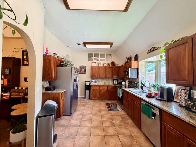 110 Monday Haus Lane, Highland Village, TX 75077