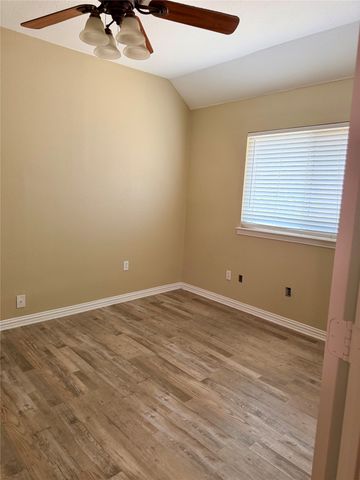 110 Monday Haus Lane, Highland Village, TX 75077