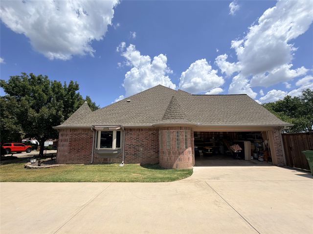 110 Monday Haus Lane, Highland Village, TX 75077