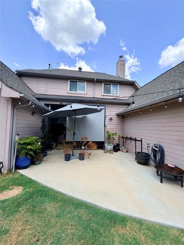 110 Monday Haus Lane, Highland Village, TX 75077