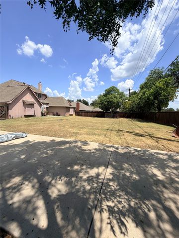110 Monday Haus Lane, Highland Village, TX 75077