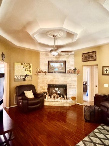 110 Monday Haus Lane, Highland Village, TX 75077