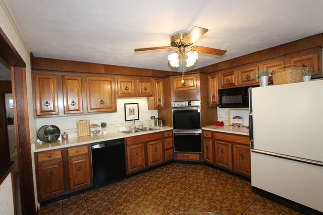 3308 Peacock Lane, Rolling Meadows, IL 60008