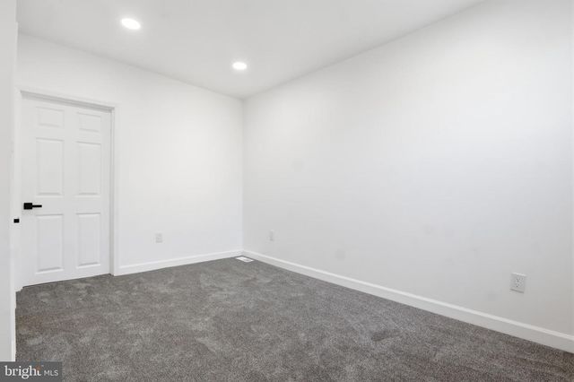 13 S 2ND ST, Columbia, PA 17512