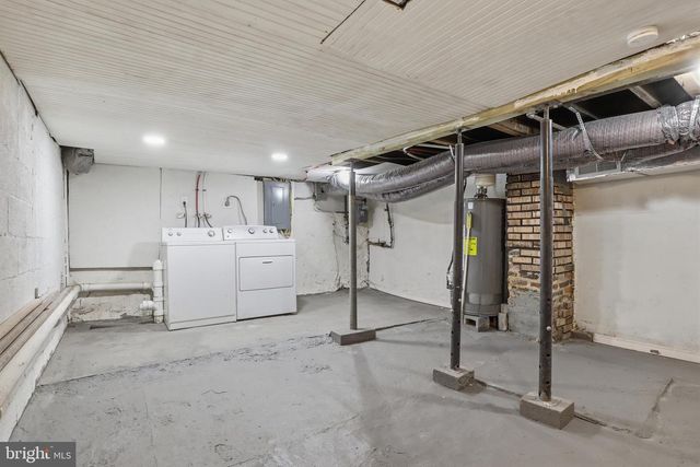 13 S 2ND ST, Columbia, PA 17512