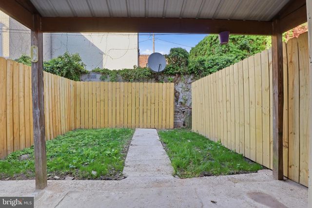 13 S 2ND ST, Columbia, PA 17512