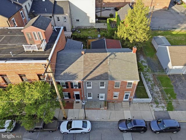 13 S 2ND ST, Columbia, PA 17512