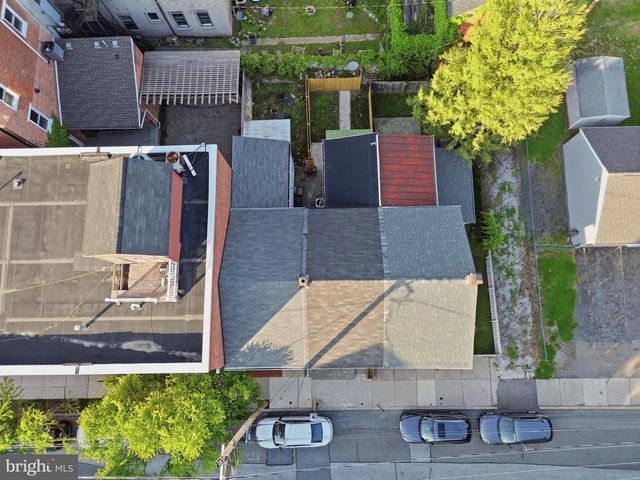 13 S 2ND ST, Columbia, PA 17512