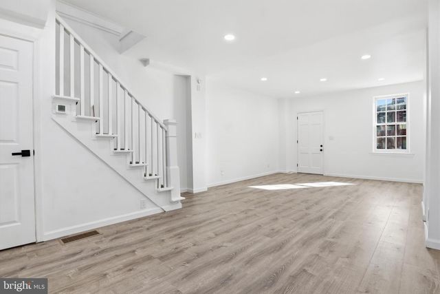 13 S 2ND ST, Columbia, PA 17512