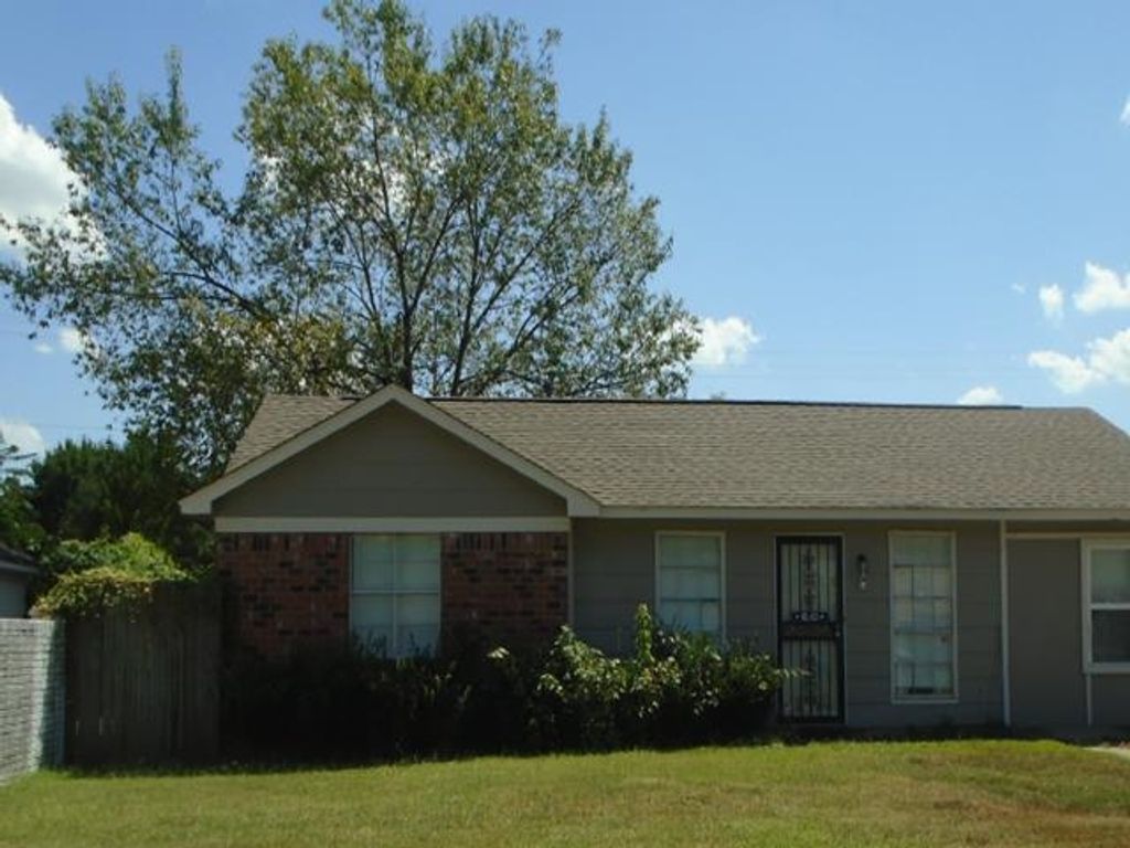 65 W PAXTON LN, Memphis, TN 38109