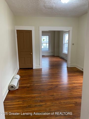 837 E Shiawassee Street, Lansing, MI 48912