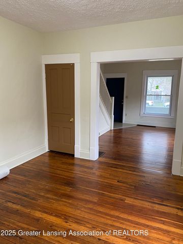 837 E Shiawassee Street, Lansing, MI 48912