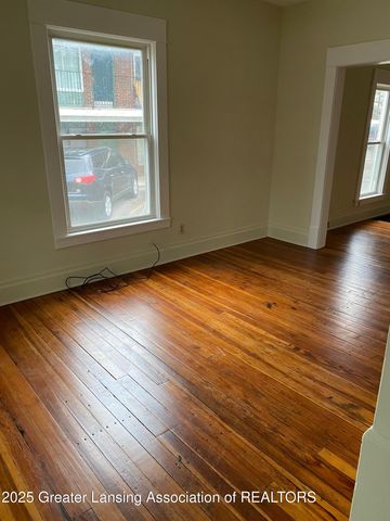 837 E Shiawassee Street, Lansing, MI 48912