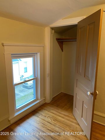 837 E Shiawassee Street, Lansing, MI 48912