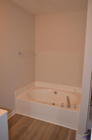 4562 Pine Valley Drive, Macon, GA 31210