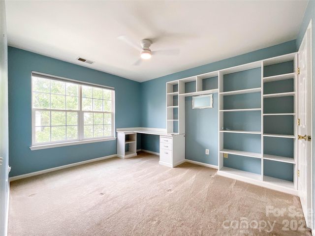 6876 Rothchild Drive, Charlotte, NC 28270