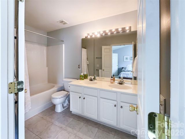 6876 Rothchild Drive, Charlotte, NC 28270