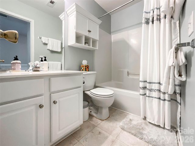 6876 Rothchild Drive, Charlotte, NC 28270