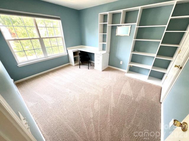 6876 Rothchild Drive, Charlotte, NC 28270
