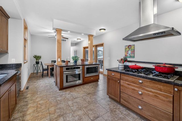 3555 John Muir Drive, Middleton, WI 53562