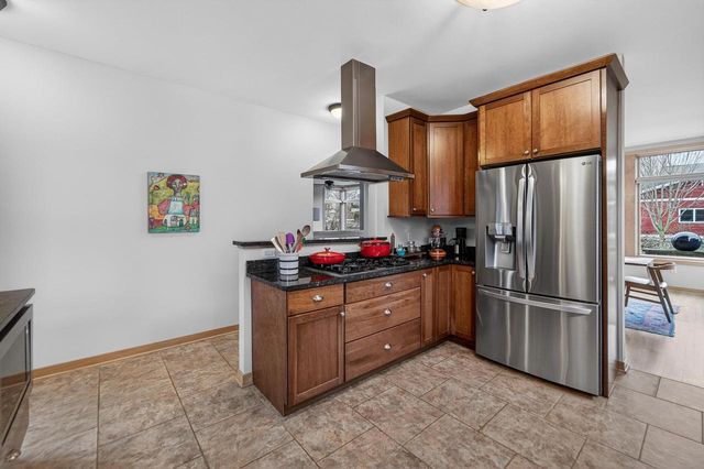 3555 John Muir Drive, Middleton, WI 53562