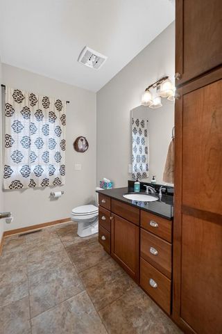 3555 John Muir Drive, Middleton, WI 53562